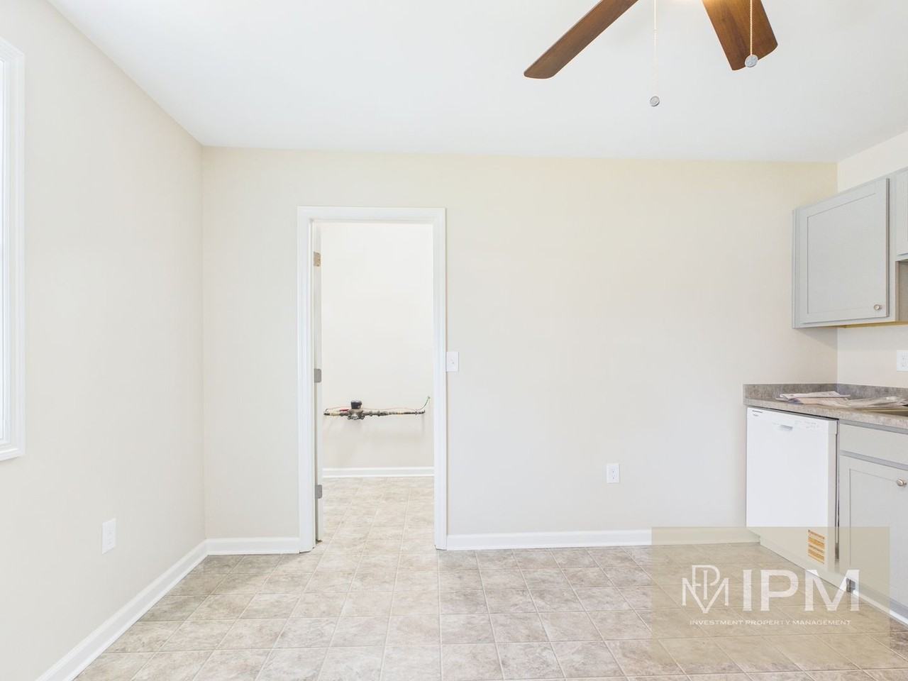 110 Keymar Dr - Photo 3 of 13