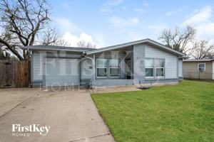 featured image of 816 Russell Lane