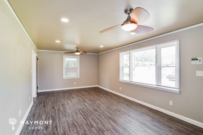 740 Duval Dr - Photo 4 of 12