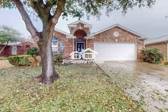 3304 Kingsbrook Drive - Photo 4 of 29