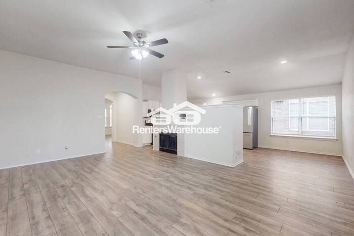 3304 Kingsbrook Drive - Photo 7 of 29