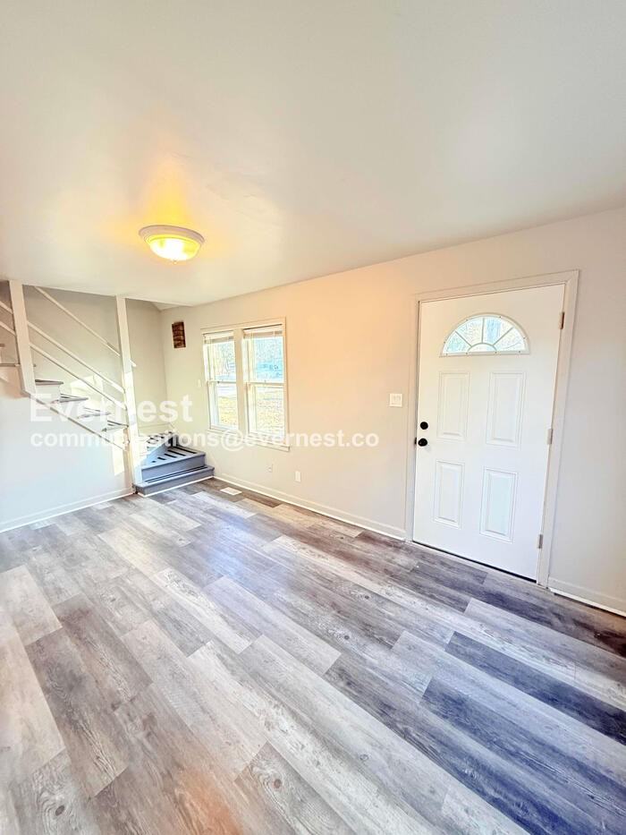 19148 Hilton Dr - Photo 6 of 27