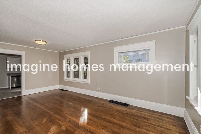 2625 35th Ave S - Photo 6 of 15