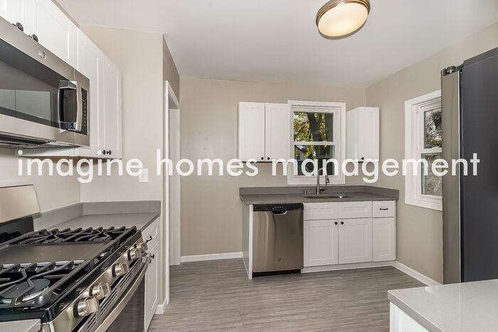 2625 35th Ave S - Photo 7 of 15