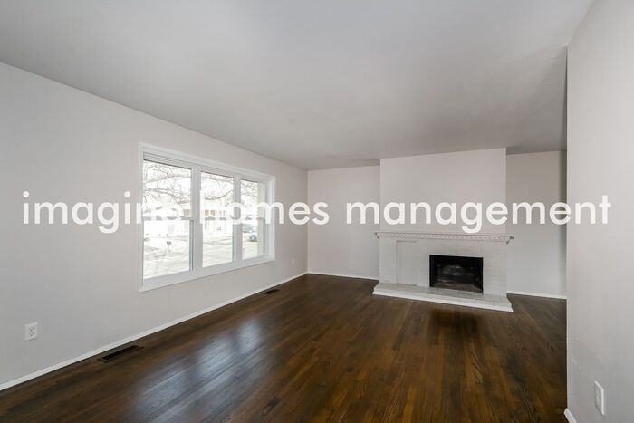 410 Sorrento Drive - Photo 3 of 18