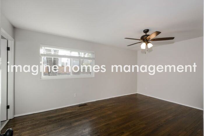 410 Sorrento Drive - Photo 7 of 18