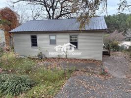 featured image of 70 Lakeside Drive