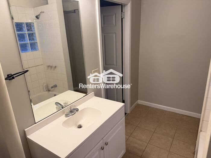 70 Lakeside Drive - Photo 4 of 7