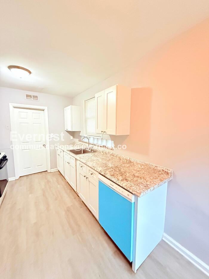 18455 Wormer St - Photo 2 of 23