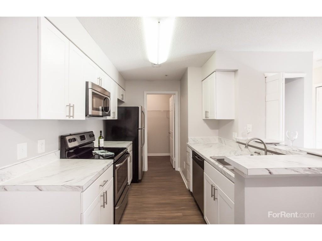 Brookview at Elkins Park - Photo 3 of 20