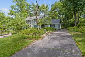 featured image of 12819 Huntercreek Road