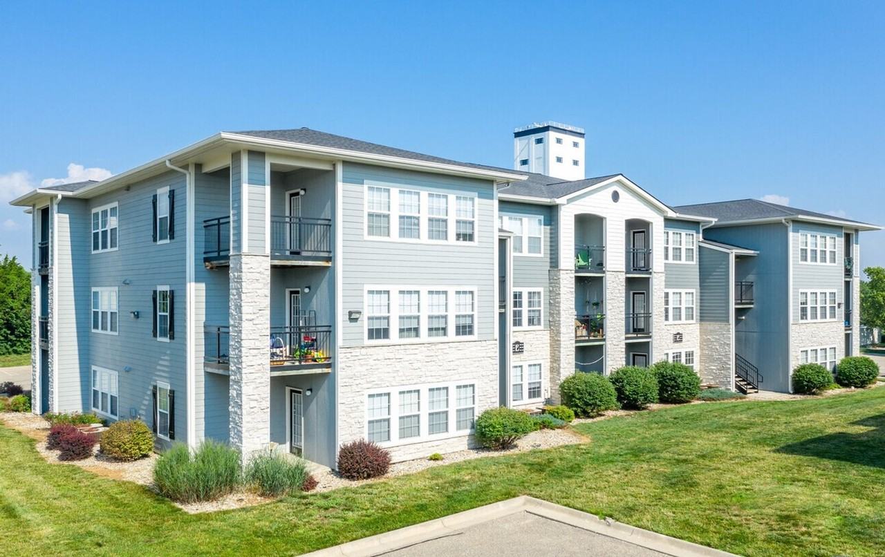 The Pointe on College near K - Photo 3 of 8