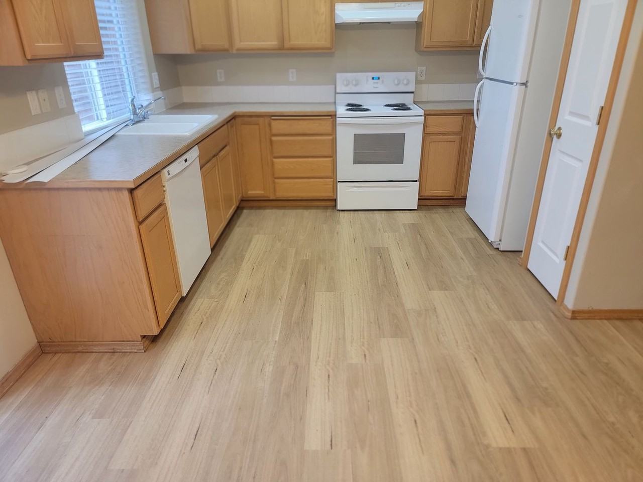 1802 North Aladdin Road - Photo 2 of 23