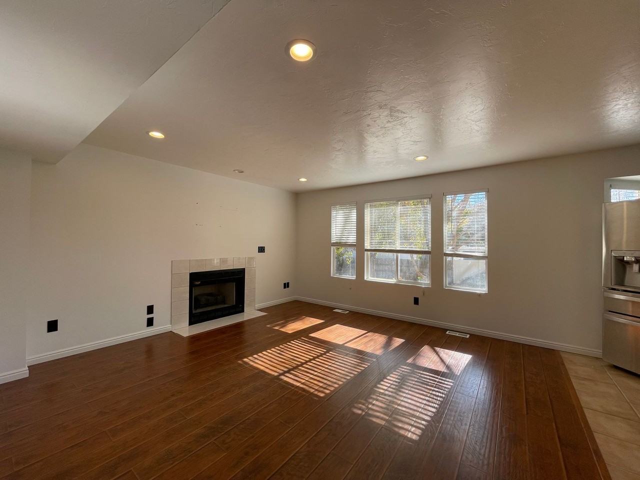 4111 W 9580 S - Photo 7 of 50