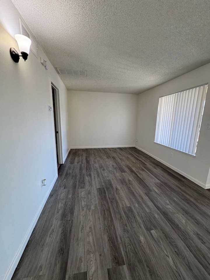 Ming Garden Apartments - Photo 7 of 45