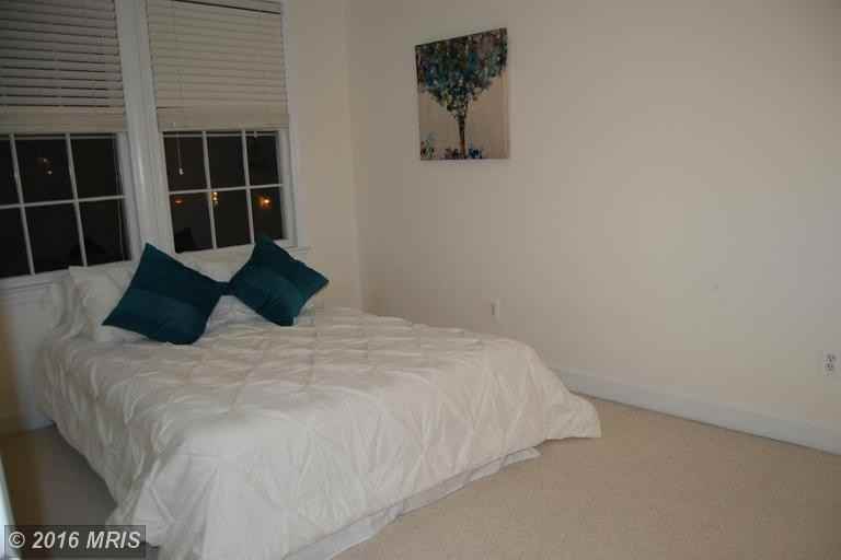 604 Bashford Ln #2121 - Photo 3 of 17