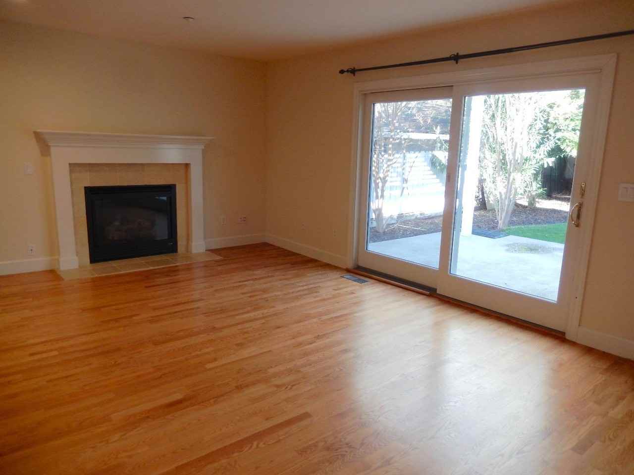2061 Ashton Ave - Photo 2 of 30