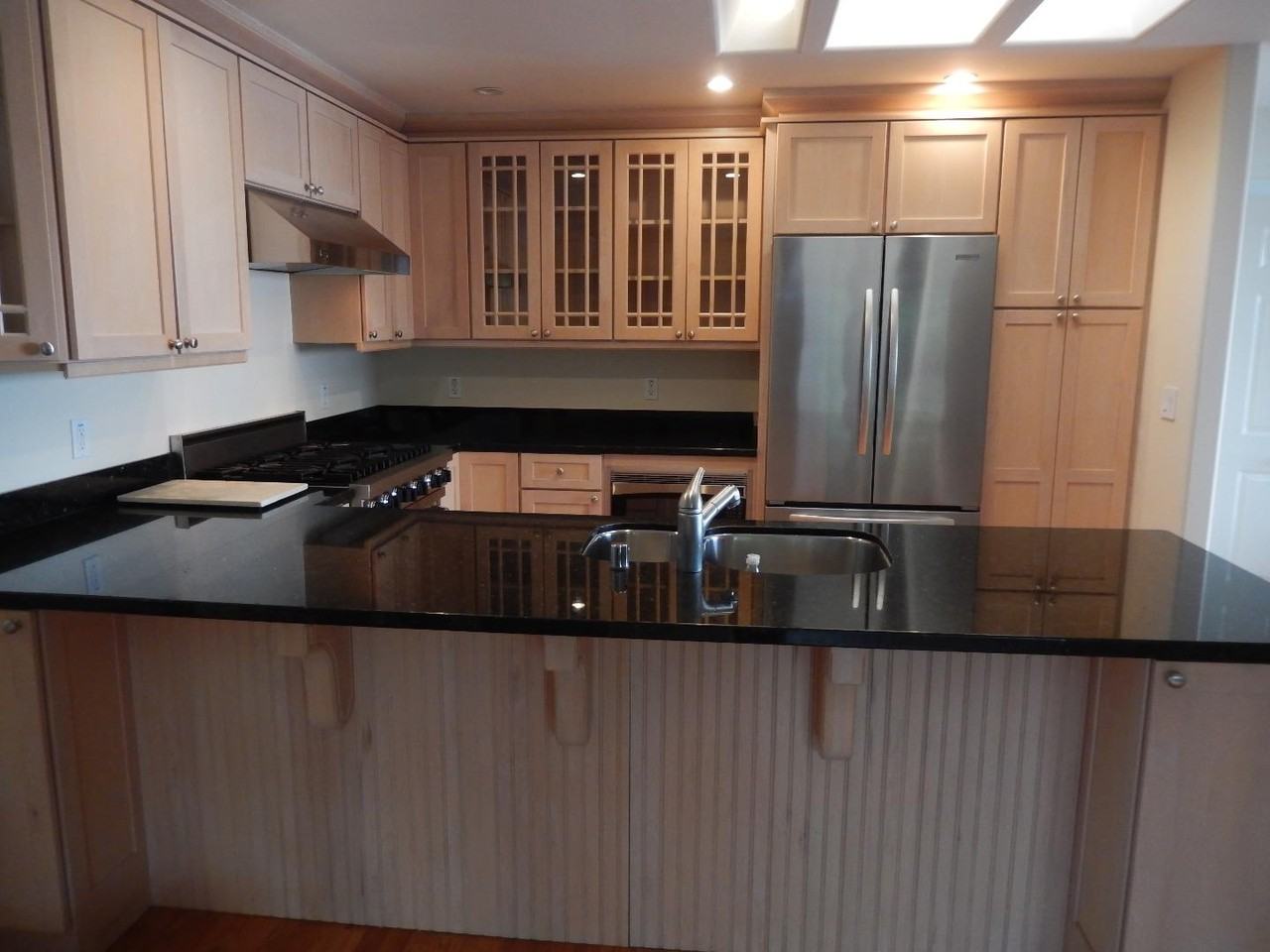 2061 Ashton Ave - Photo 3 of 30