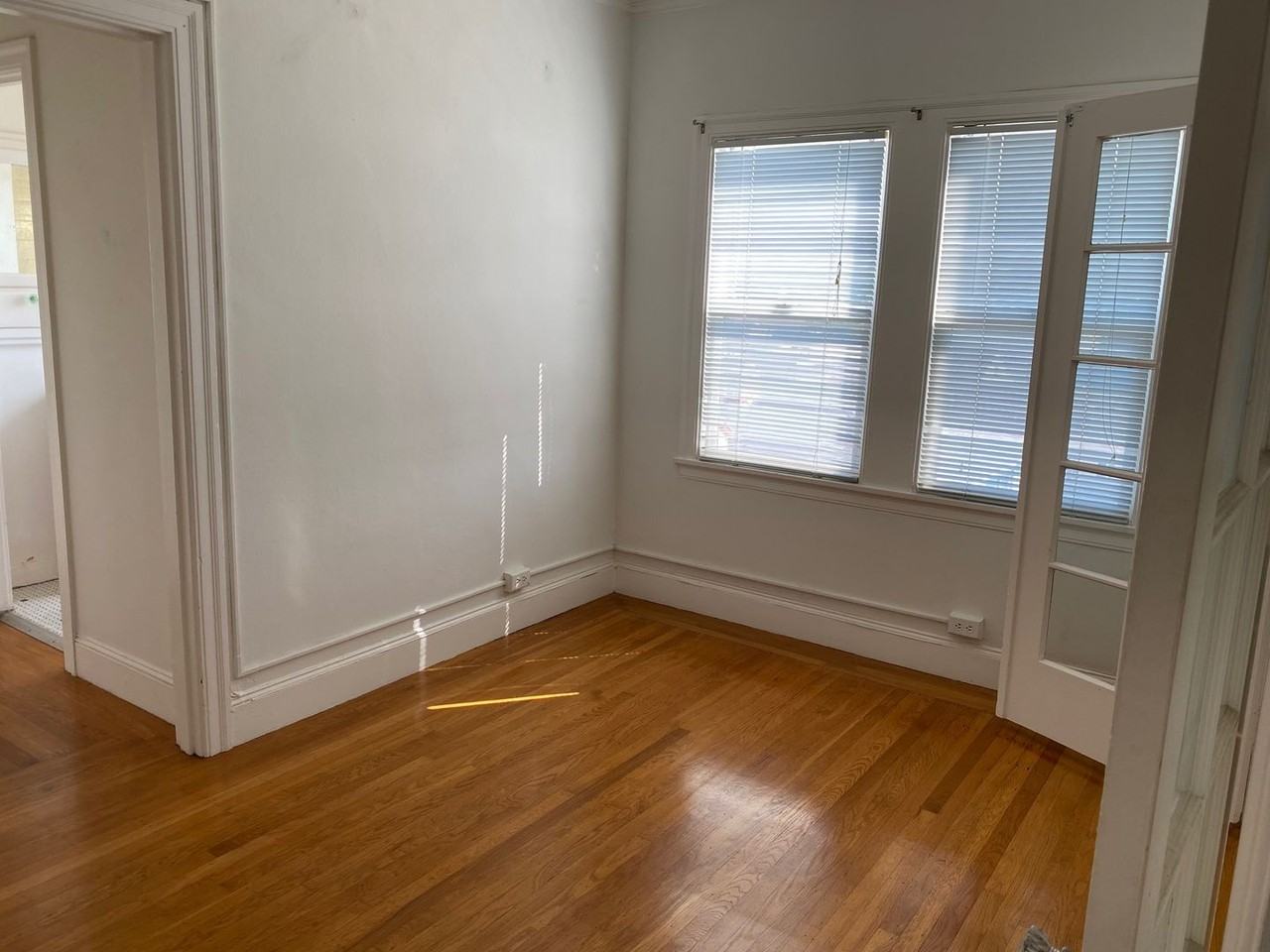 Adeline - 4369 - Photo 5 of 18