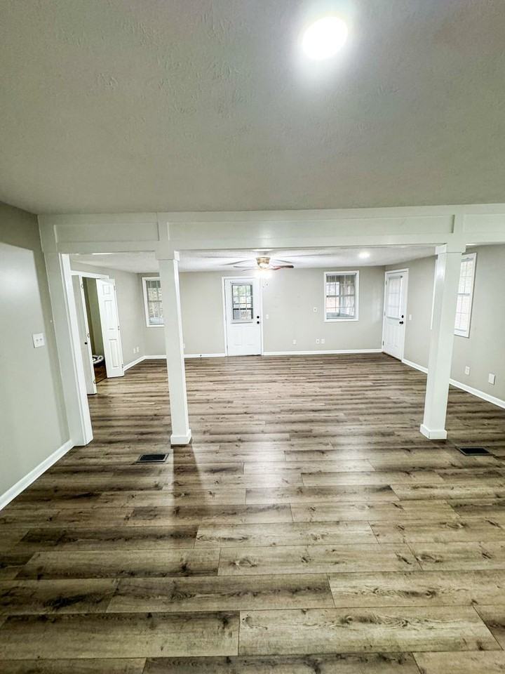 926 Carson Lane Southwest - Photo 3 of 19