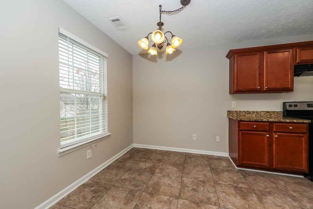 1001 Tammy Sue Ln - Photo 6 of 16