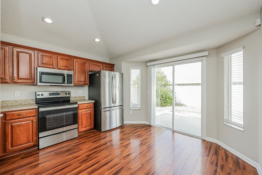 12724 Evington Point Dr - Photo 7 of 16