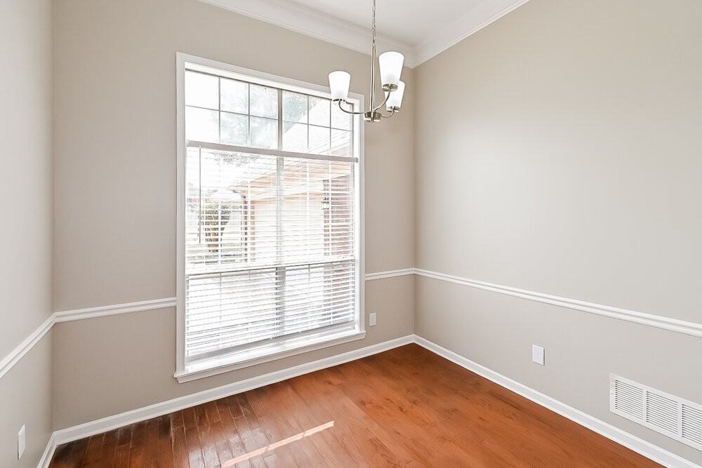 216 Fawn Dr N - Photo 6 of 17