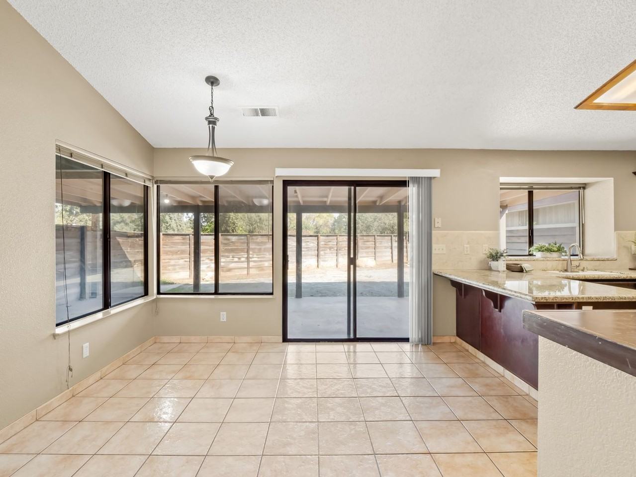 1730 East Babcock Avenue - Photo 6 of 22