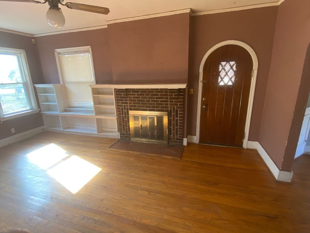 1102 Murphy Street - Photo 5 of 12