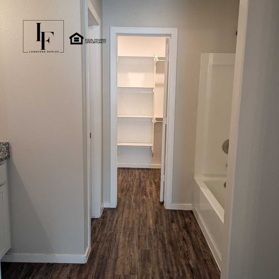 2101 Lubbock - Photo 3 of 29