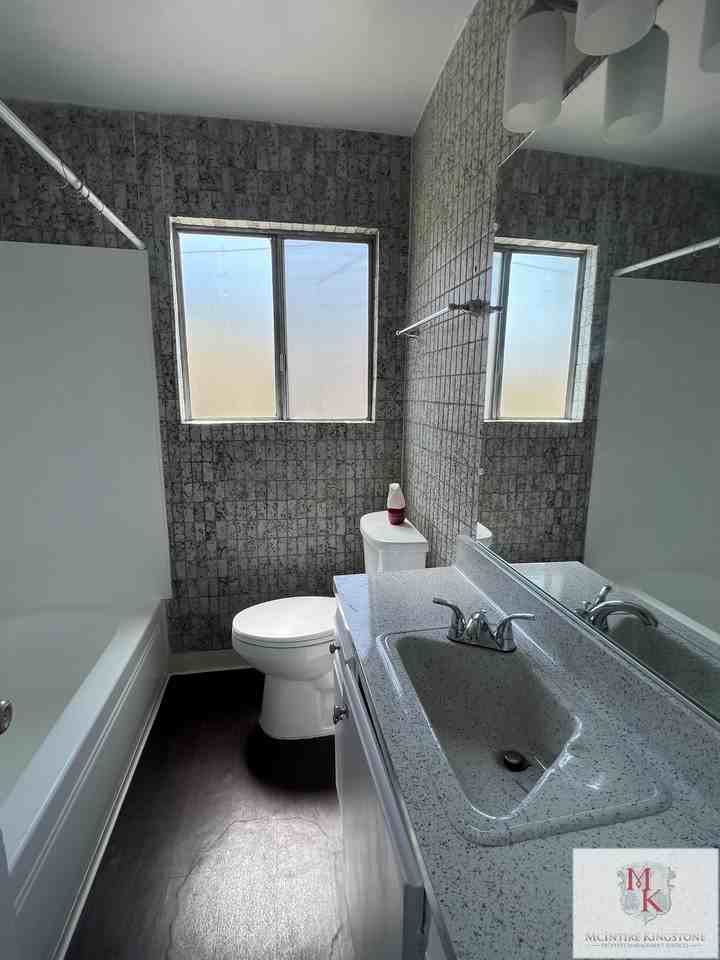 650 Glenoaks Boulevard #14 - Photo 6 of 8