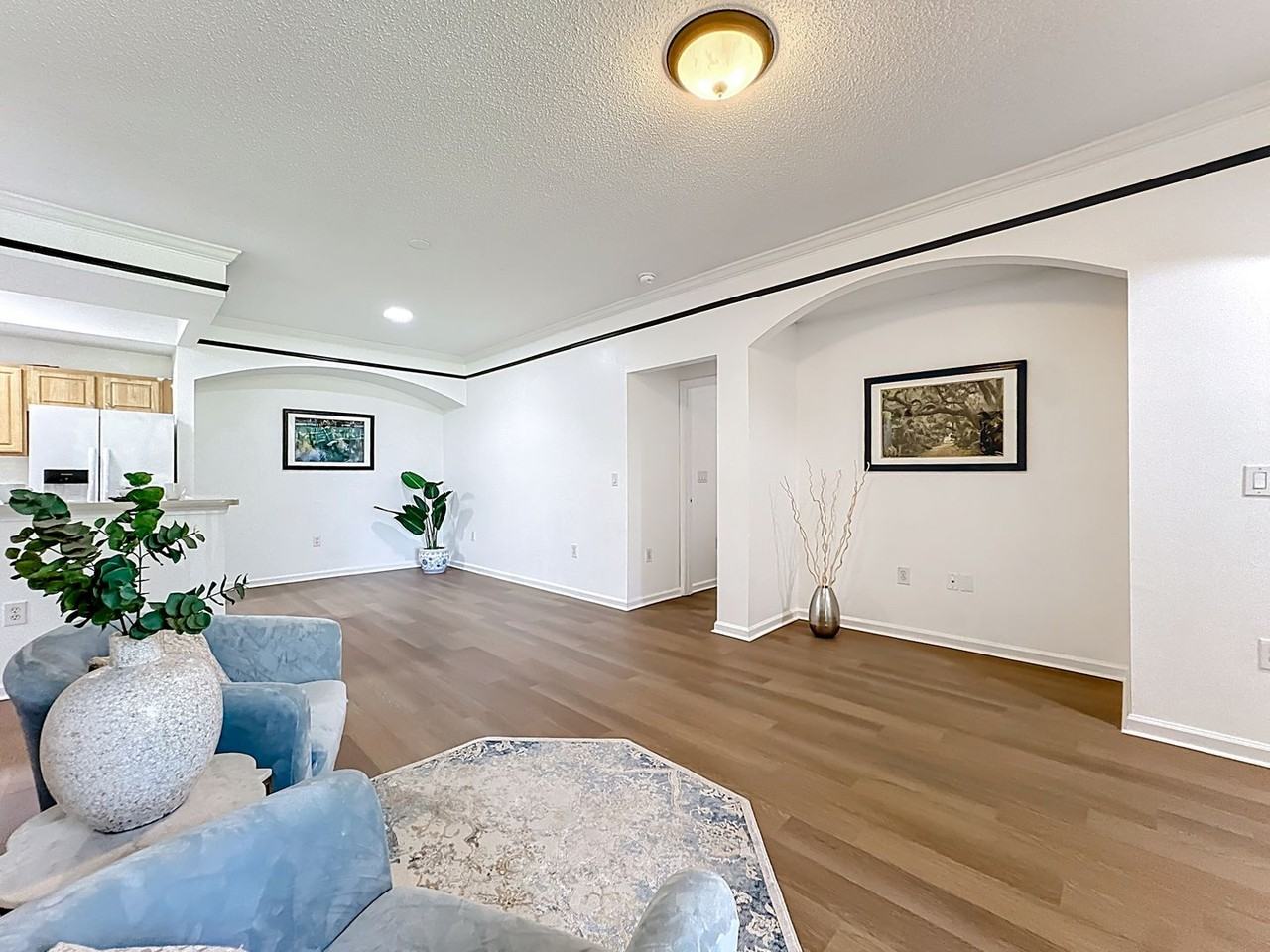 12107 Poppy Field Ln - Photo 3 of 40