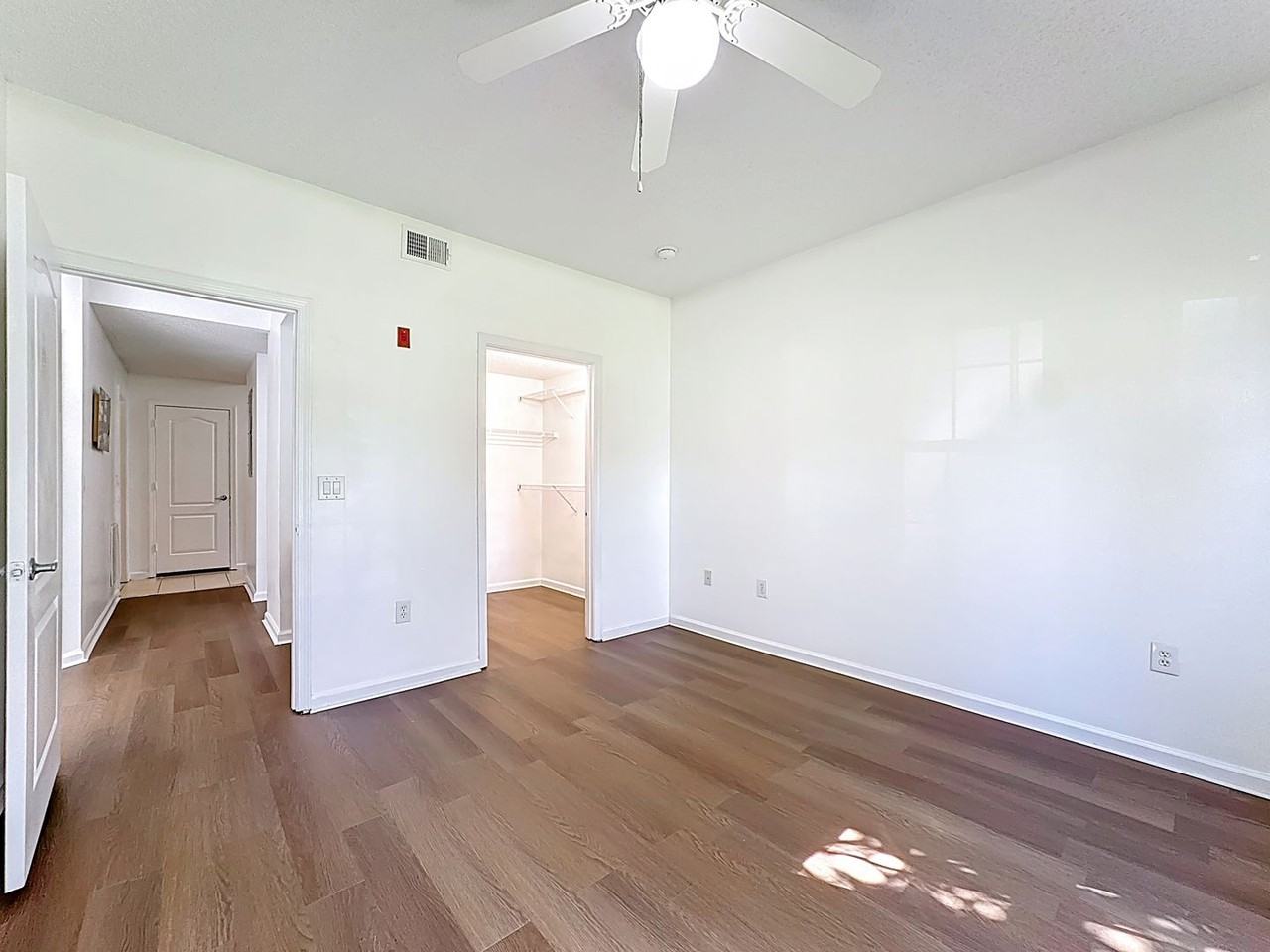 12107 Poppy Field Ln - Photo 6 of 40