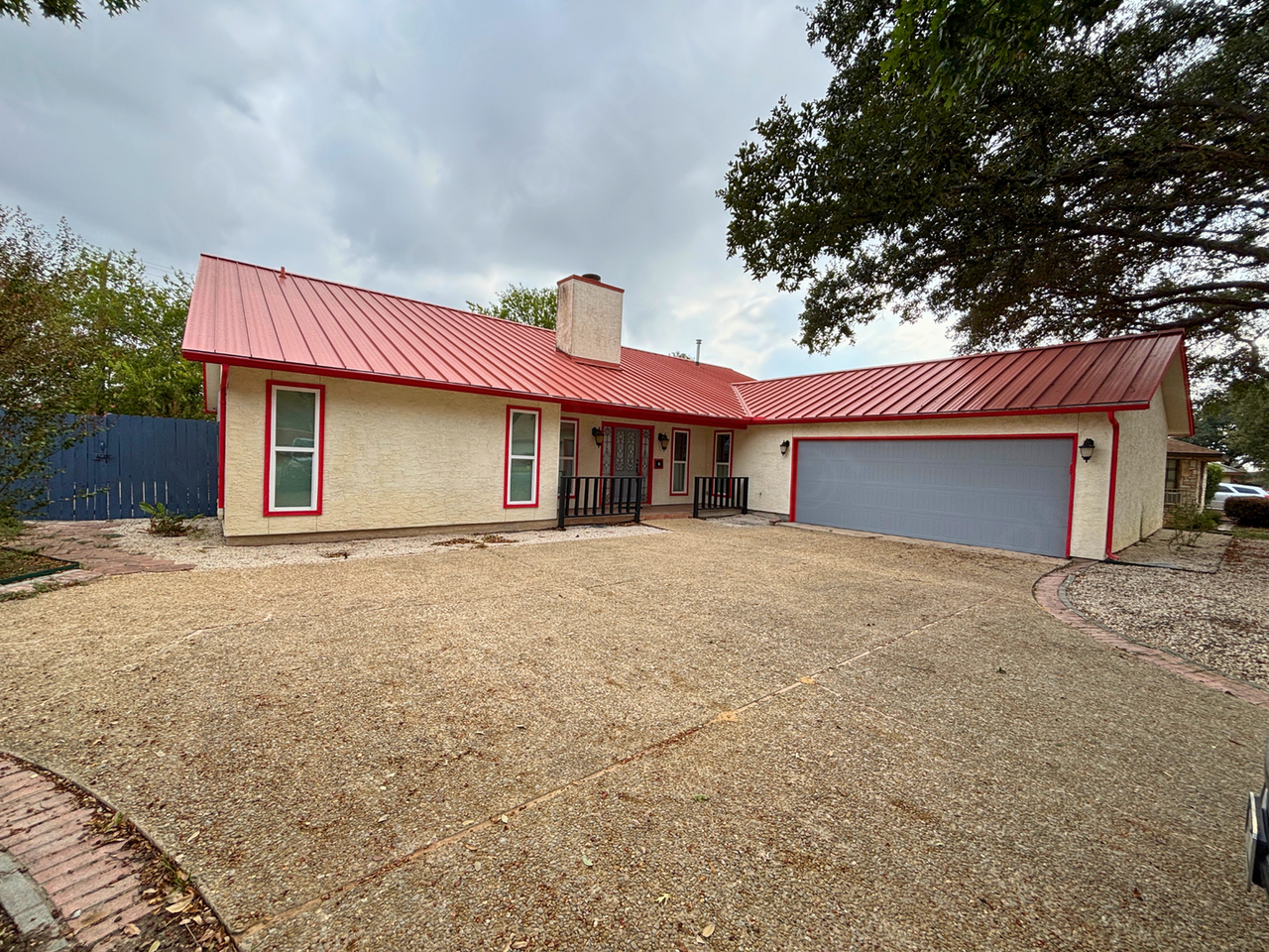 6318 Firestone Pkwy - Photo 4 of 25