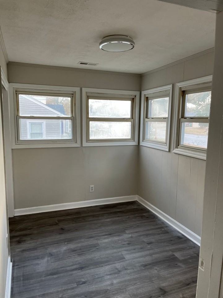 1602 Cook Street - Photo 3 of 7