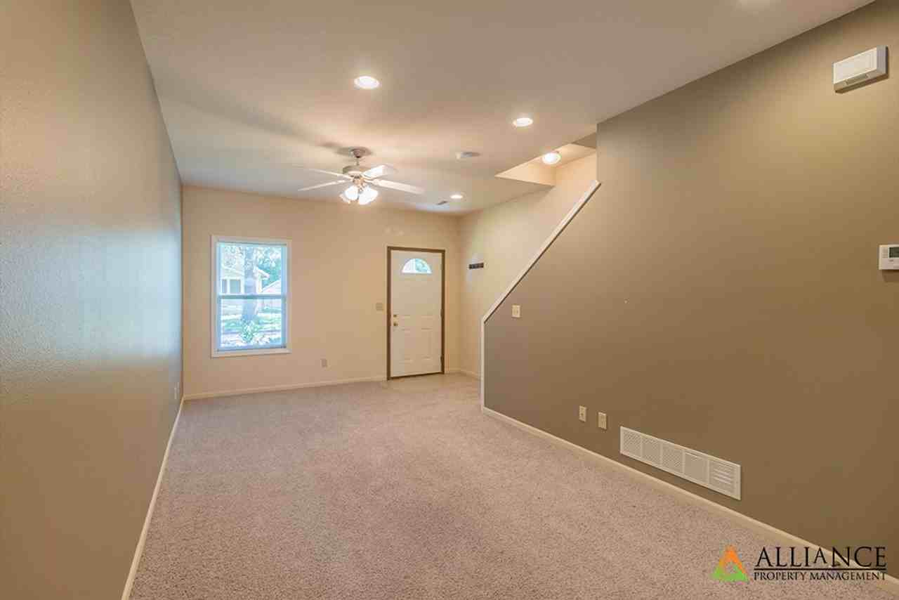 Moro St. 800 - Photo 4 of 44