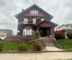 featured image of 226 Waltham Street