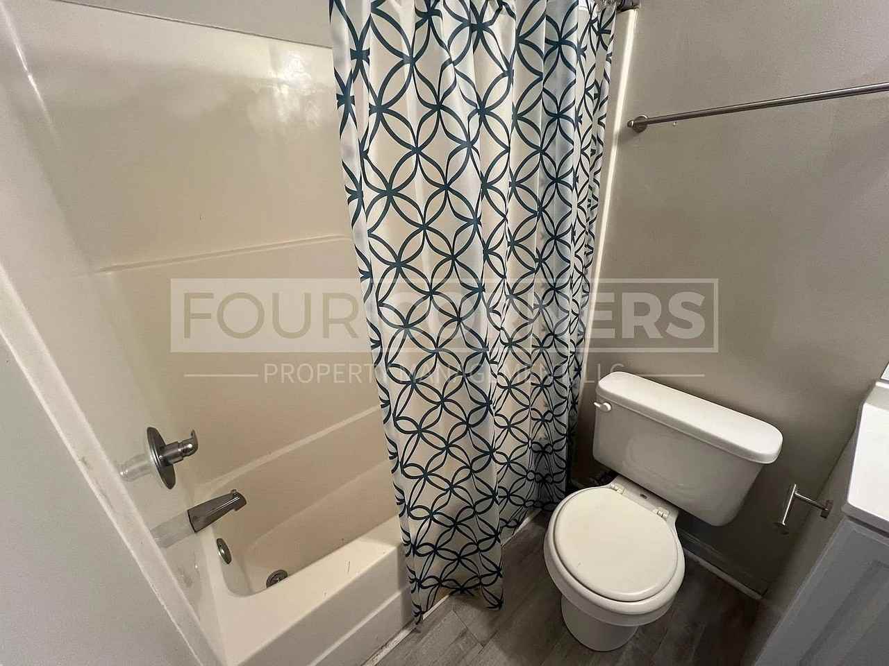 3324 Beck Street - Photo 3 of 7