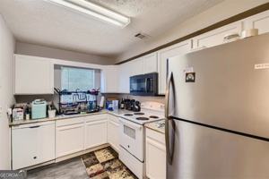 featured image of 6433 Wellington Chase Court