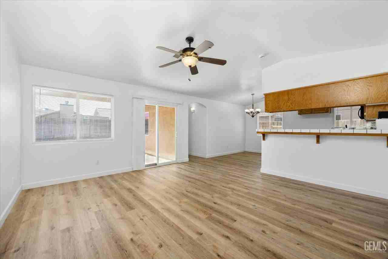 11601 Hyperion Avenue - Photo 3 of 15