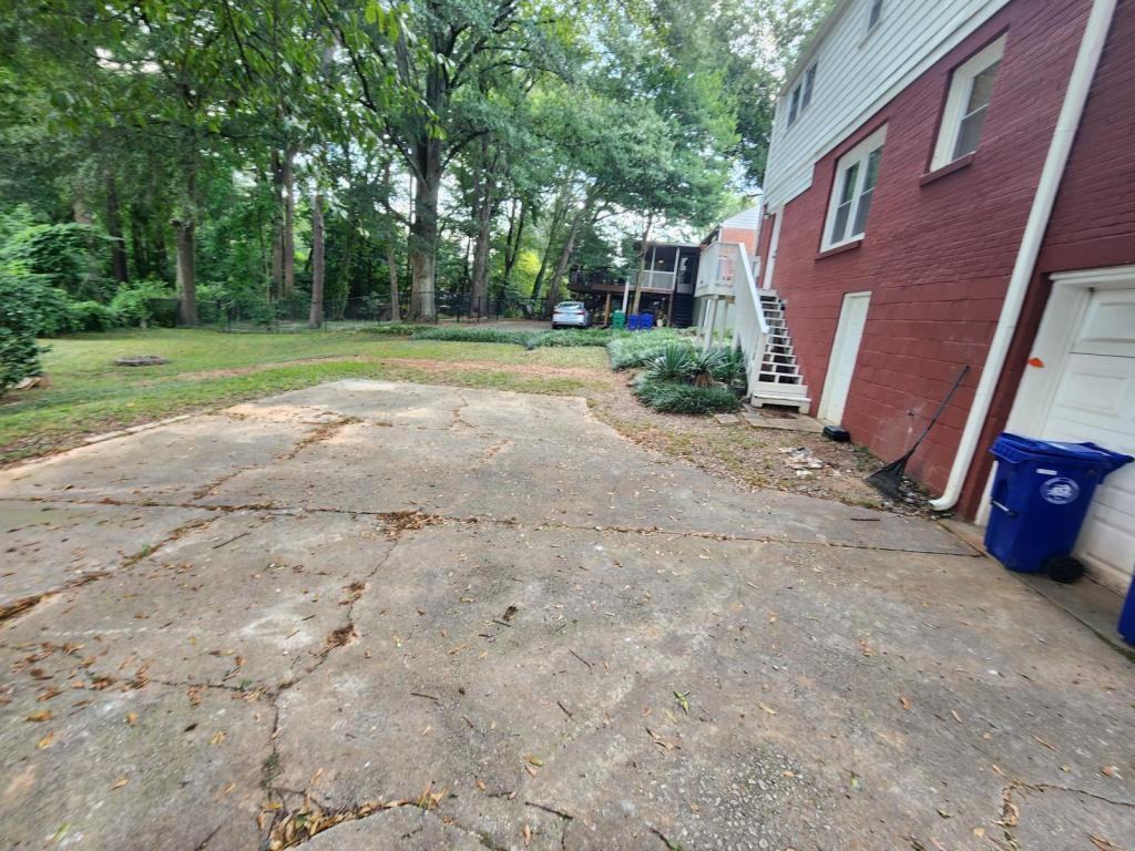 2431 North Decatur Road - Photo 4 of 34