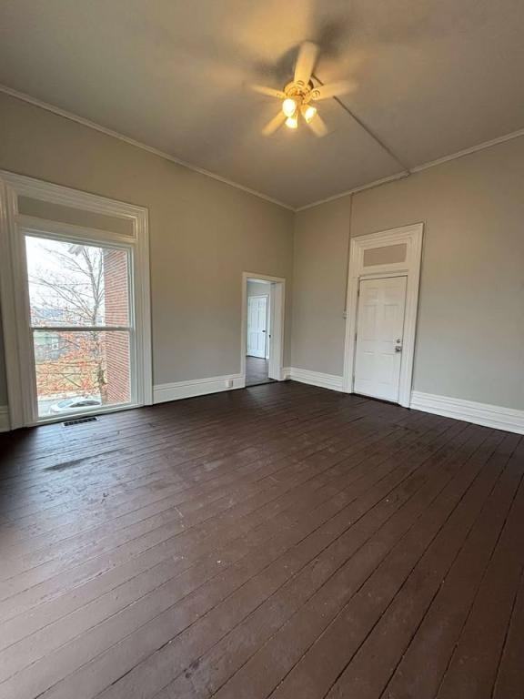 221 N Columbia St Apt F - Photo 2 of 6