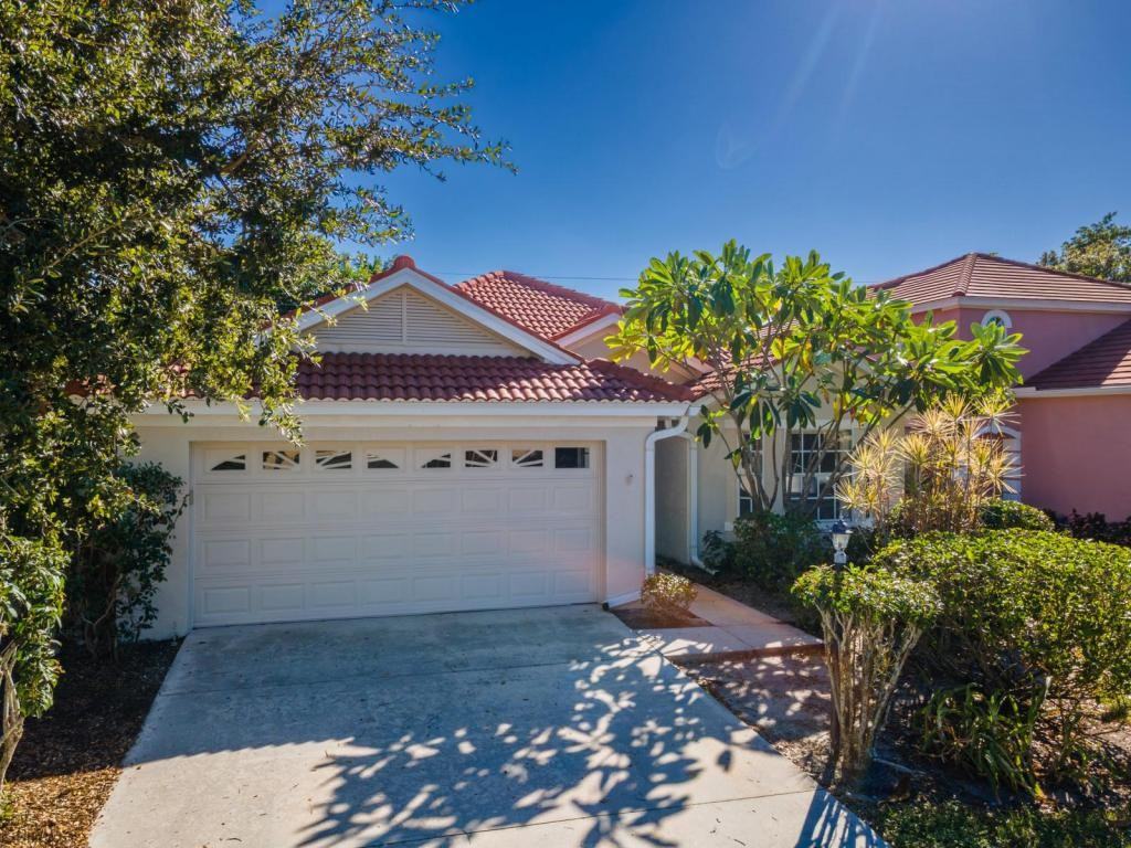 9841 Las Casas Dr - Photo 7 of 40