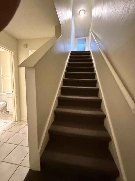 1621 42nd Street - Photo 6 of 11