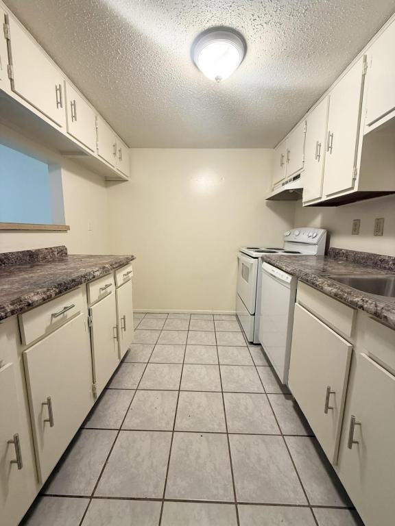 1625 42nd St Apt A - Photo 2 of 18