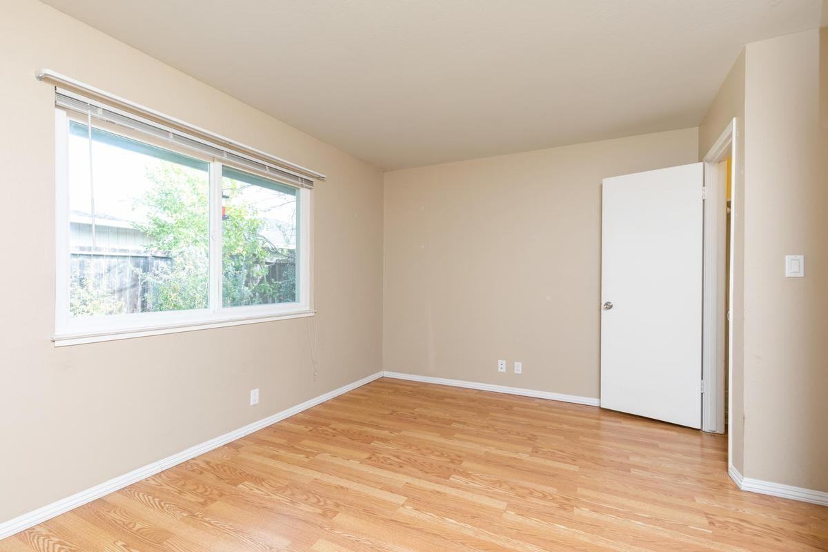 1521 Mendocino Dr - Photo 3 of 23