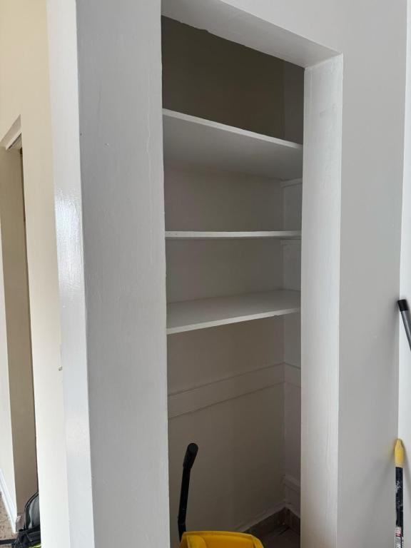 25 Van Cortlandt Park Avenue - Photo 3 of 8