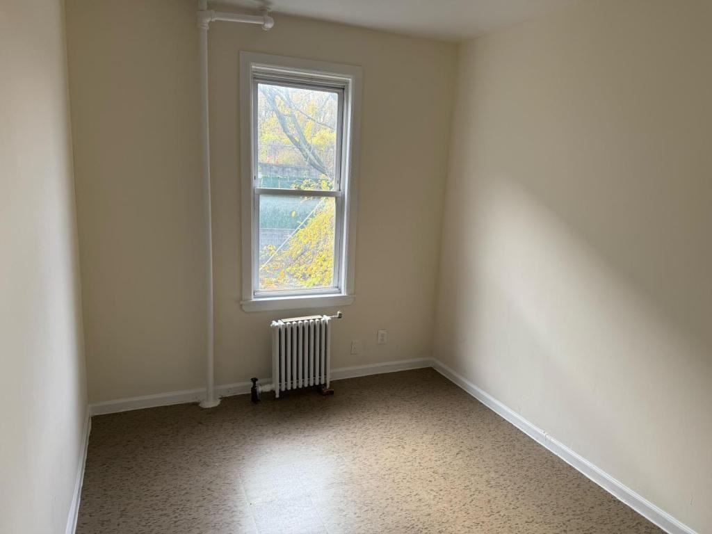 25 Van Cortlandt Park Avenue - Photo 4 of 8