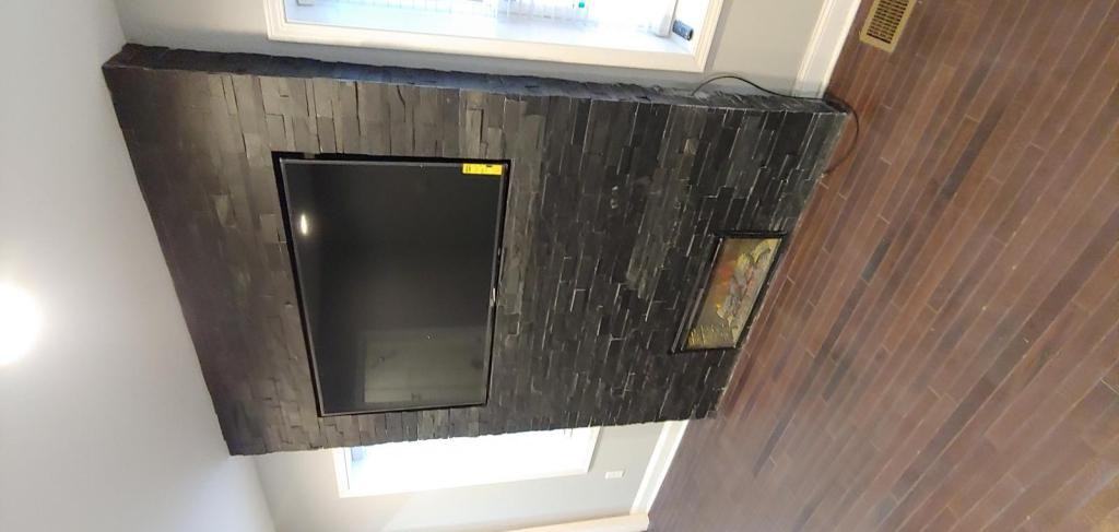 1201 Charleston Ave #1 - Photo 4 of 5