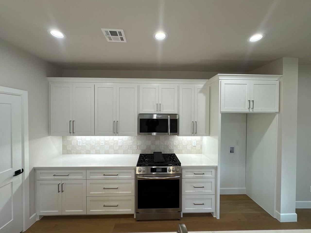 1022 1022 E. Delmar Pl. S. - Photo 7 of 35